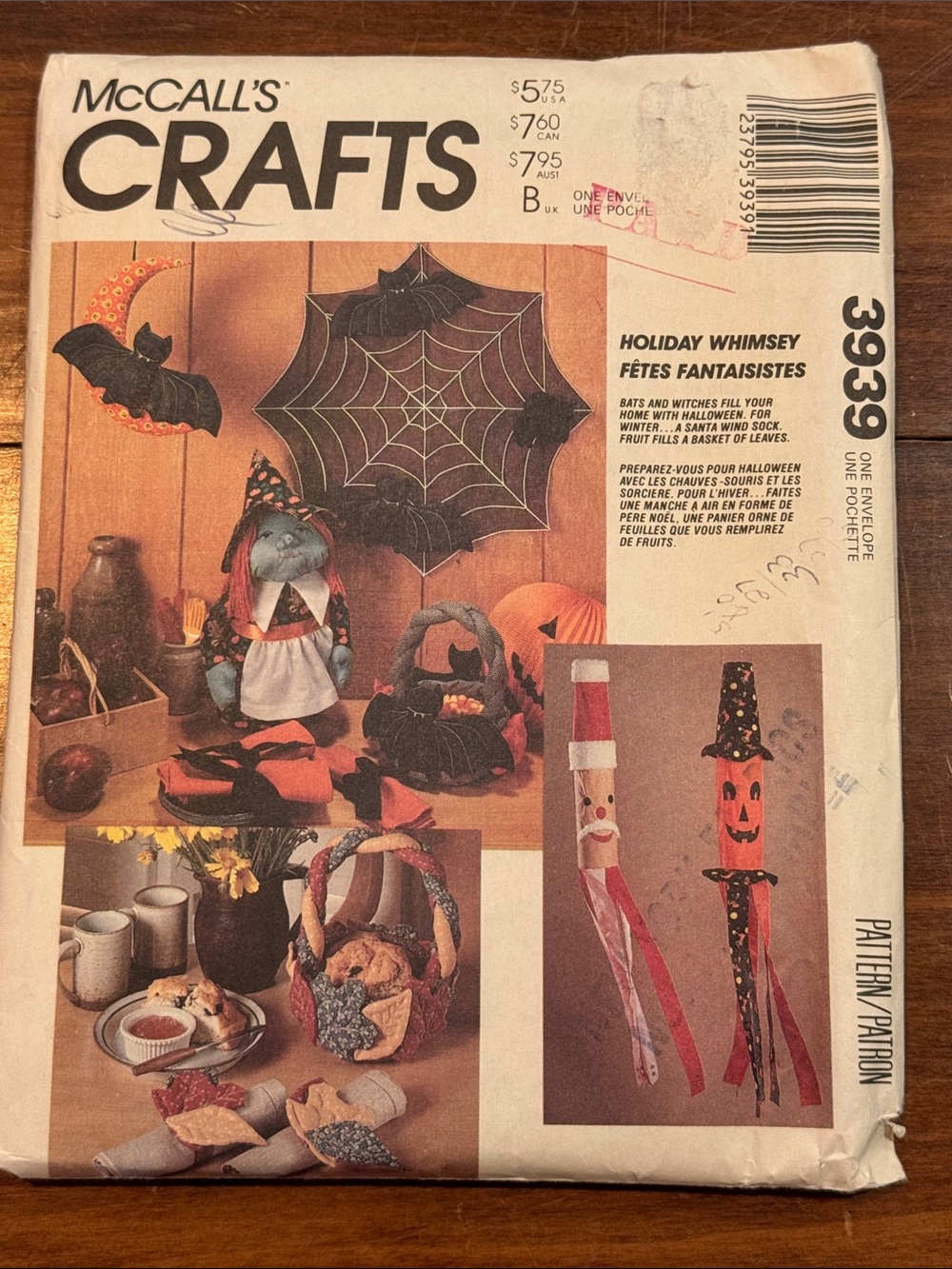 NEW McCall’s #3939 Sewing Pattern Uncut Halloween Party Decor 1988 Christmas